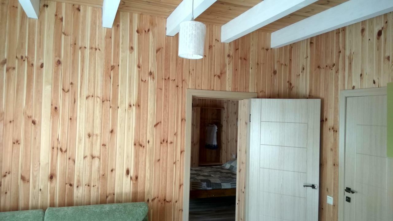 Eco House Hotel Chornomorsk Exterior foto