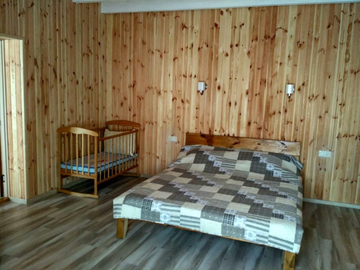 Eco House Hotel Chornomorsk Exterior foto