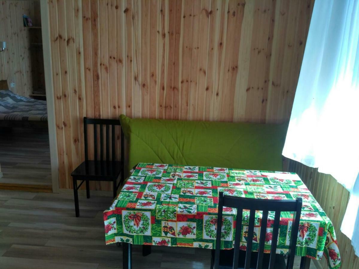 Eco House Hotel Chornomorsk Exterior foto